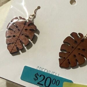 Leaf-Shaped Brown Earrings